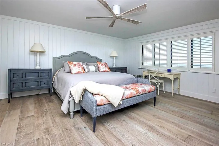 Large primary bedroom