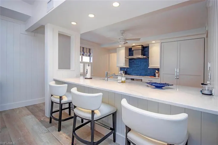 Another look at the beautiful coastal kitchen