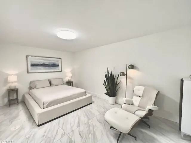 995 9th Ave S 4, Naples, Florida 34102