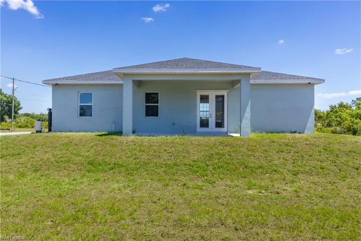 423 Yolanda St, Lehigh Acres, Florida 33972