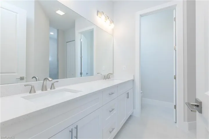 423 Yolanda St, Lehigh Acres, Florida 33972