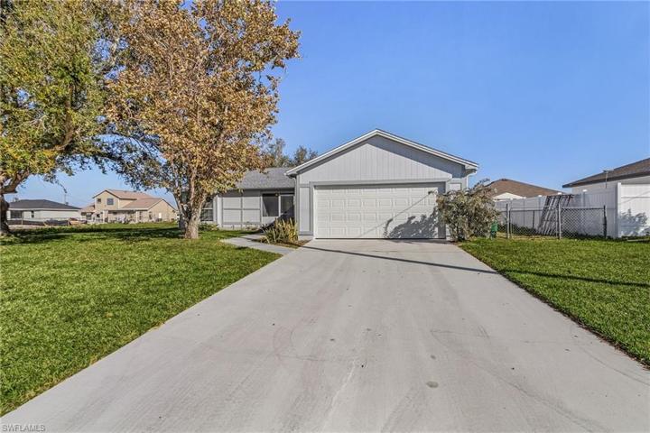 2605 NW 9th ST, CAPE CORAL FL 33993