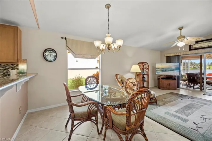 Dining area has view to lanai