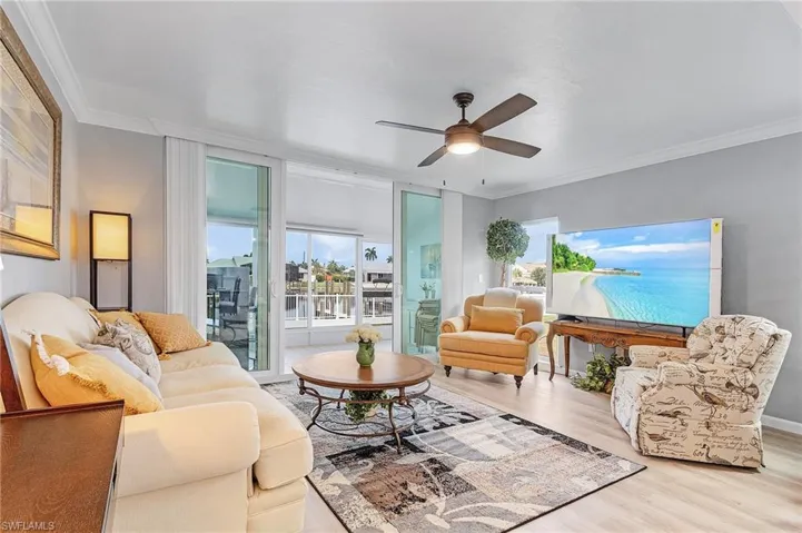 Great open living room area with canal views