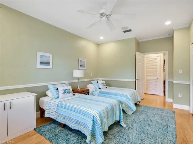 401  Arbor Lake  DR, Naples, FL 34110