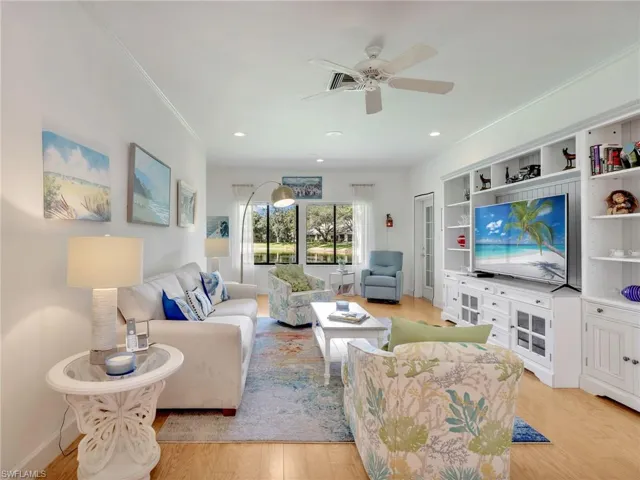 401  Arbor Lake  DR, Naples, FL 34110