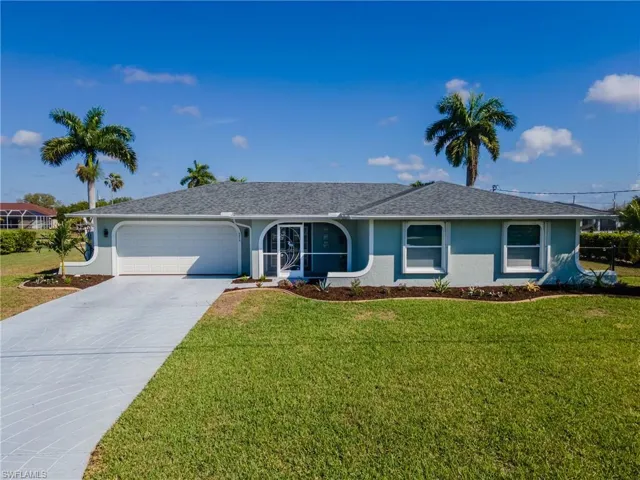 2213 Ne 4th St, Cape Coral, Florida 33909