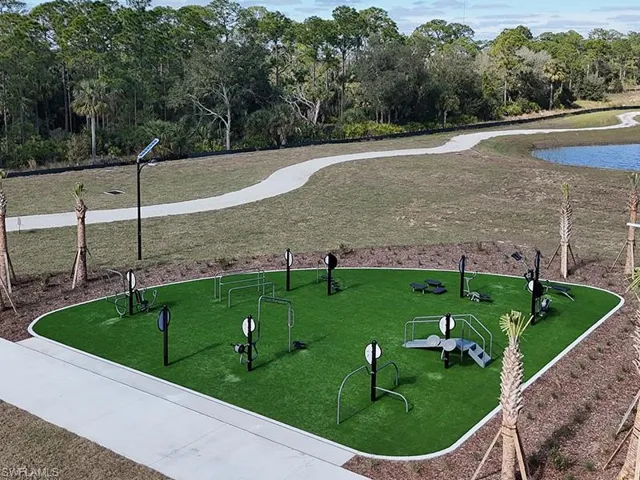 Outdoor Fitness areas with excercise eqiupment