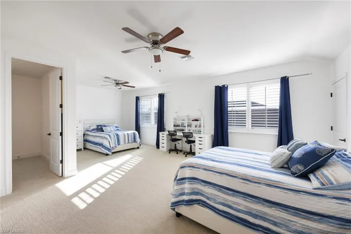 3275 Pilot Cir, Naples, Florida 34120