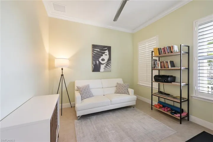 3275 Pilot Cir, Naples, Florida 34120