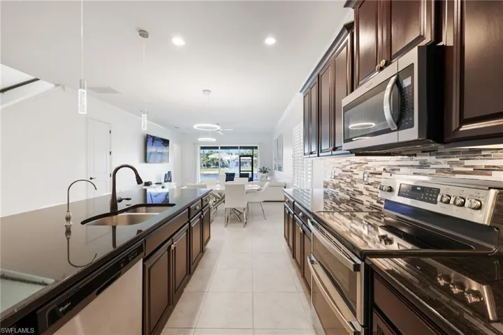 3275 Pilot Cir, Naples, Florida 34120