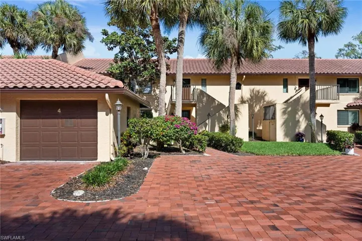 198  Albi  RD, Naples, FL 34112