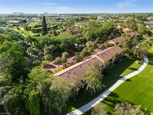 198  Albi  RD, Naples, FL 34112