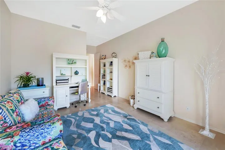 Den | Flex Room