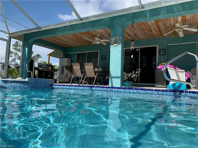 New retiled pool