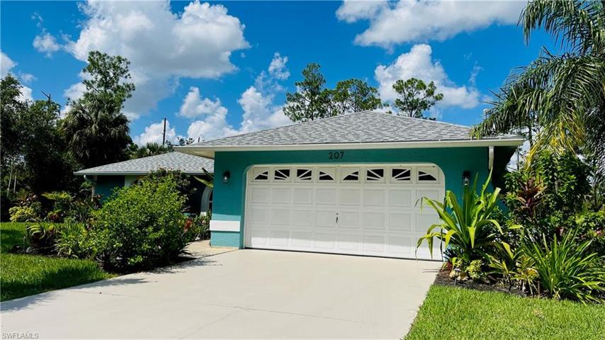 2 car garage w/roomy parking area