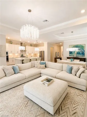 13585 Blue Bay Cir, Fort Myers, Florida 33913