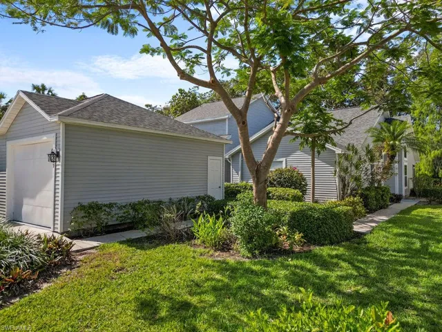 1429 Monarch CIR, Naples, FL 34116,225045783
