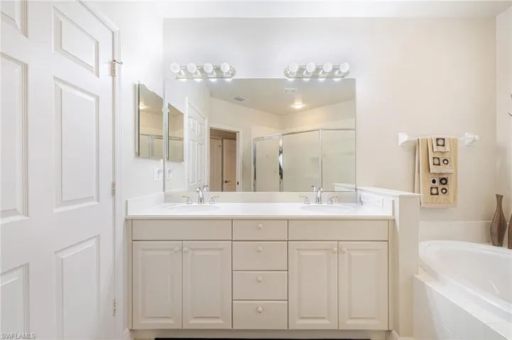 5120 W Hyde Park Ct 101, Fort Myers, Florida 33912
