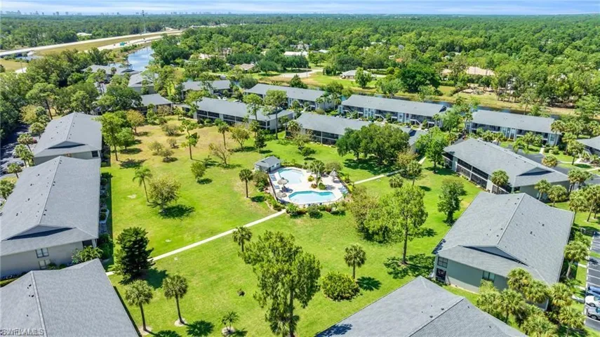 View of birds eye view of property