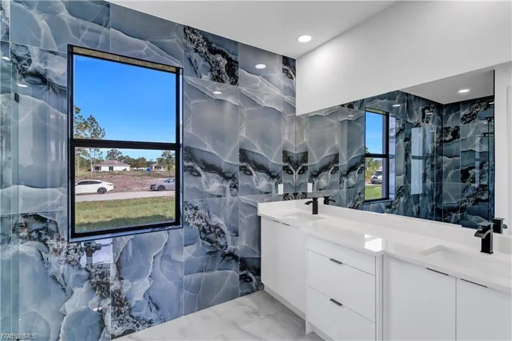 803 Pine Ave, Lehigh Acres, Florida 33972