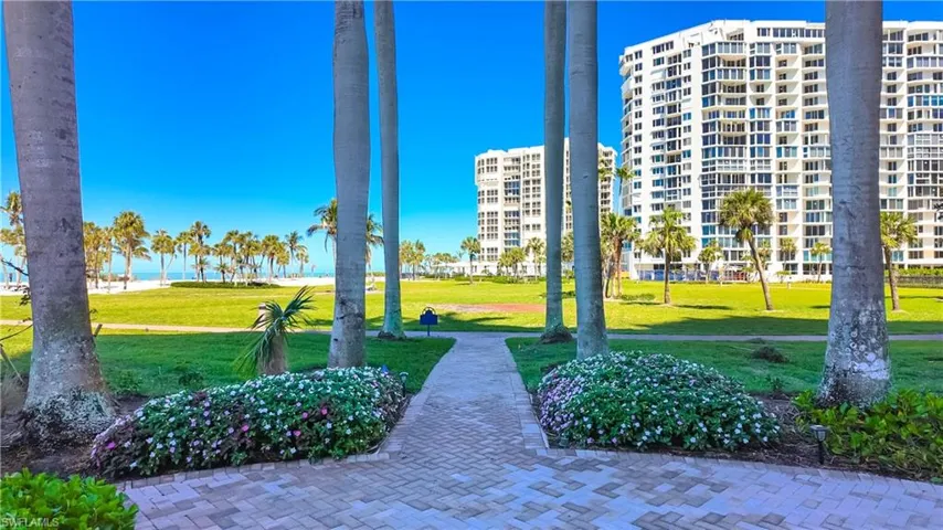 4021 Gulf Shore Blvd N 1804, Naples, Florida 34103