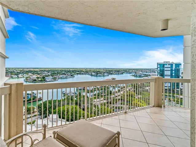 4021 Gulf Shore Blvd N 1804, Naples, Florida 34103