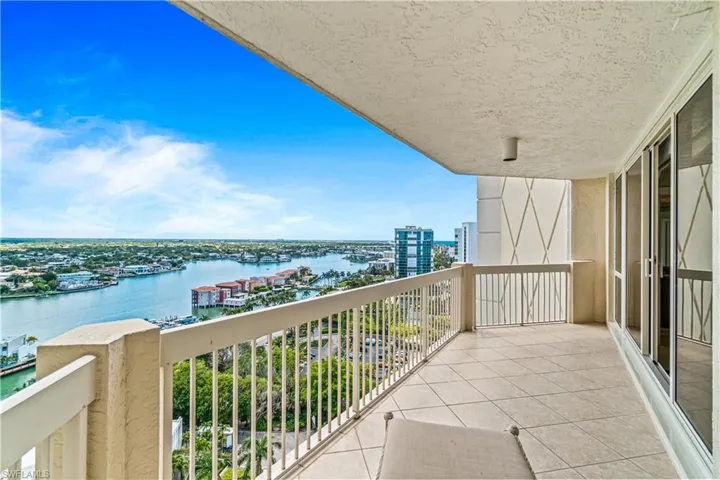 4021 Gulf Shore Blvd N 1804, Naples, Florida 34103