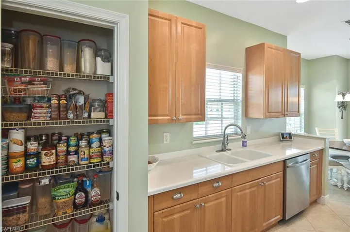5600  Chelsey  LN, Fort Myers, FL 33912