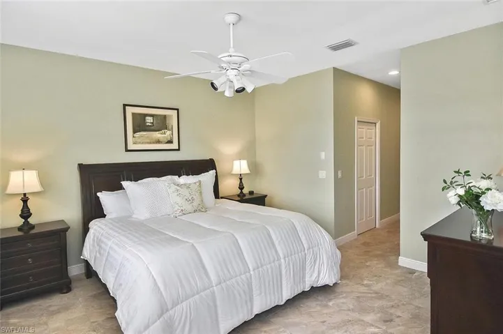 5600  Chelsey  LN, Fort Myers, FL 33912