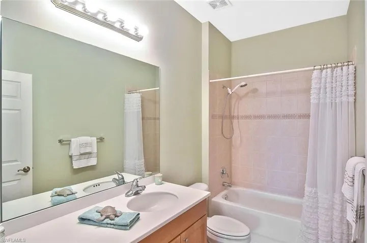 5600  Chelsey  LN, Fort Myers, FL 33912