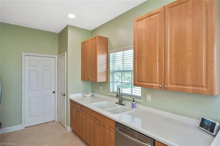 5600  Chelsey  LN, Fort Myers, FL 33912