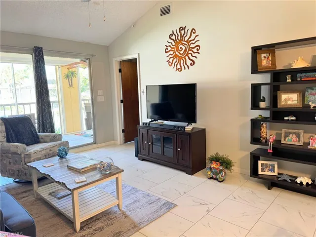 1005 Se 40th St # 8, Cape Coral Fl 33904