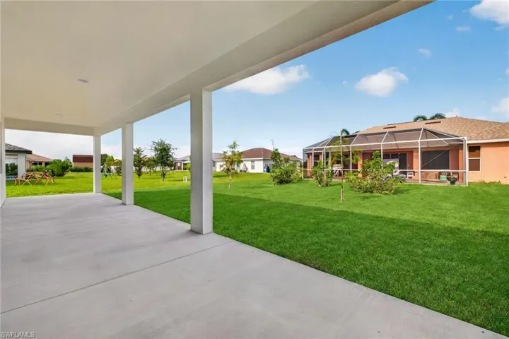 3074 Nw 4th Ave, Cape Coral, Florida 33993
