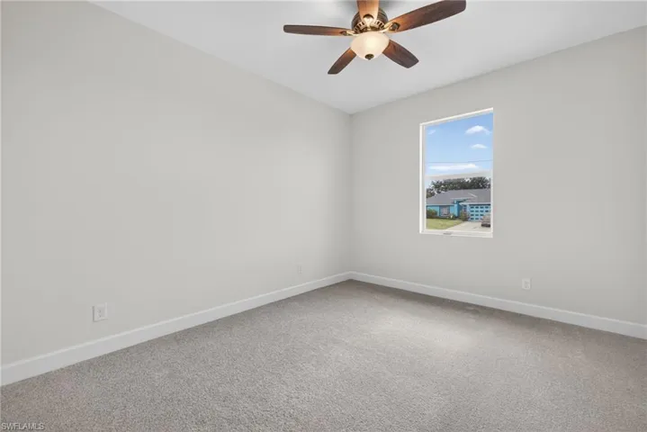 3074 Nw 4th Ave, Cape Coral, Florida 33993