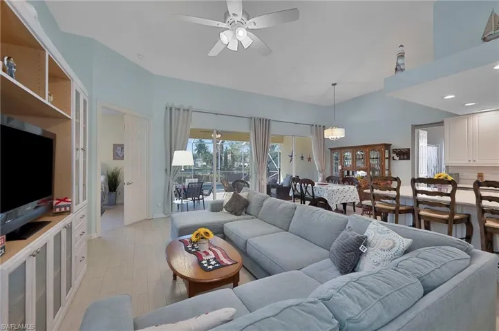 2860  Hatteras  WAY, Naples, FL 34119