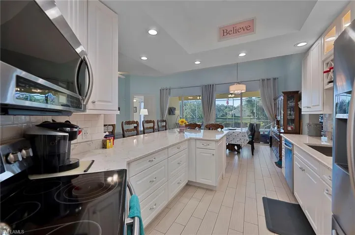 2860  Hatteras  WAY, Naples, FL 34119