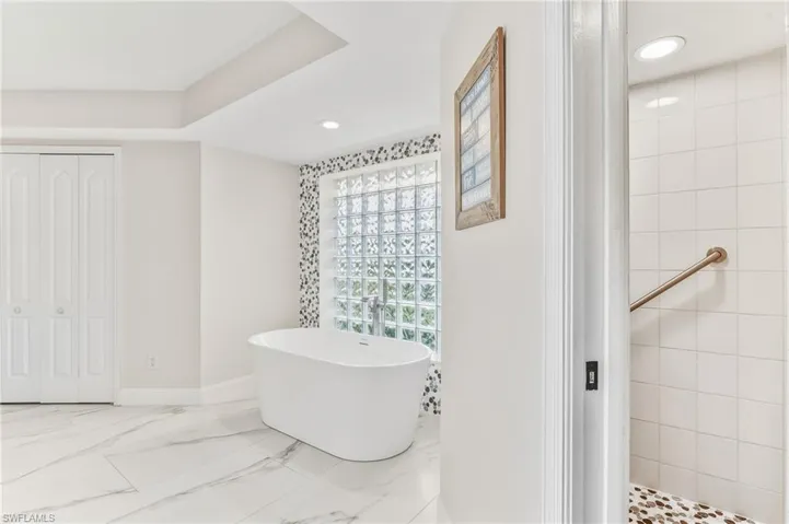 2318 Se 27th St, Cape Coral, Florida 33904