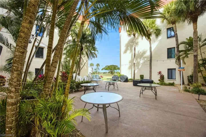 7402 Lake Breeze Dr 306, Fort Myers, Florida 33907