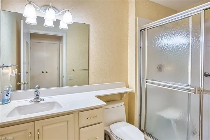 7402 Lake Breeze Dr 306, Fort Myers, Florida 33907