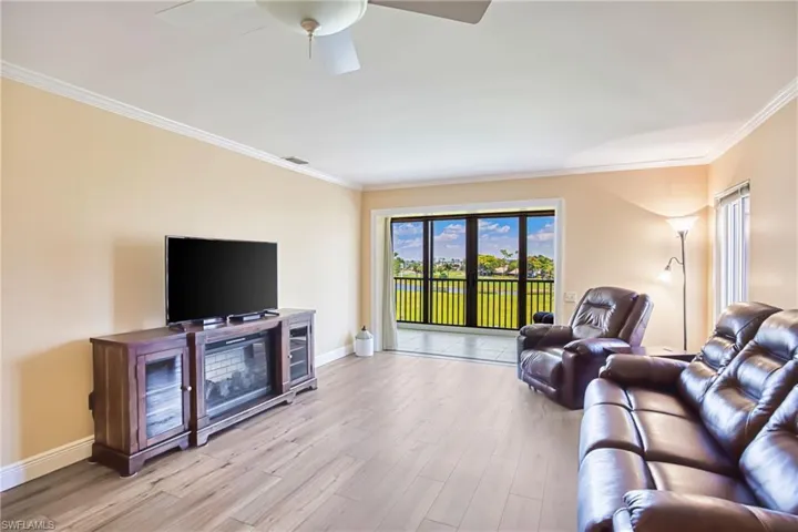 7402 Lake Breeze Dr 306, Fort Myers, Florida 33907