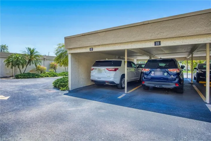 7402 Lake Breeze Dr 306, Fort Myers, Florida 33907