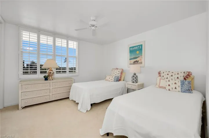 2121  Gulf Shore N BLVD, Naples, FL 34102