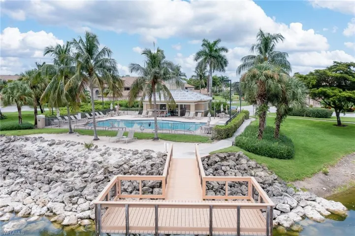 8570  Cedar Hammock  CIR, Naples, FL 34112
