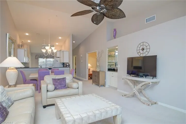 8570  Cedar Hammock  CIR, Naples, FL 34112