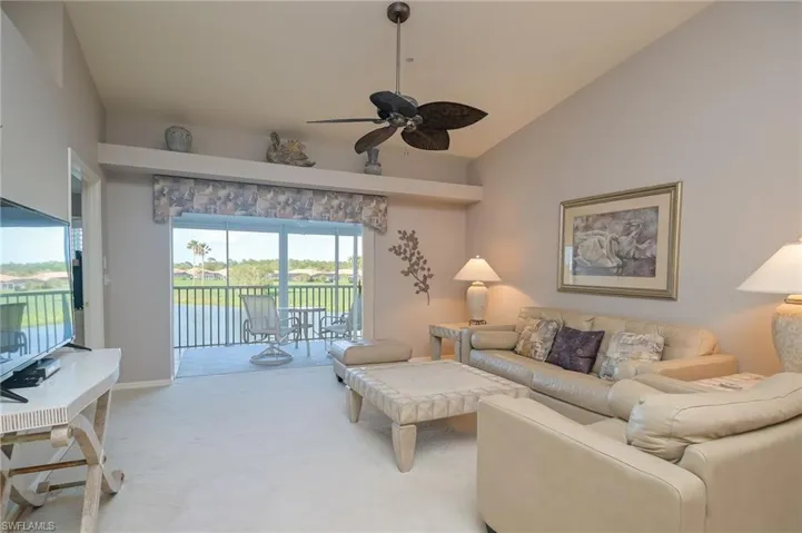 8570  Cedar Hammock  CIR, Naples, FL 34112