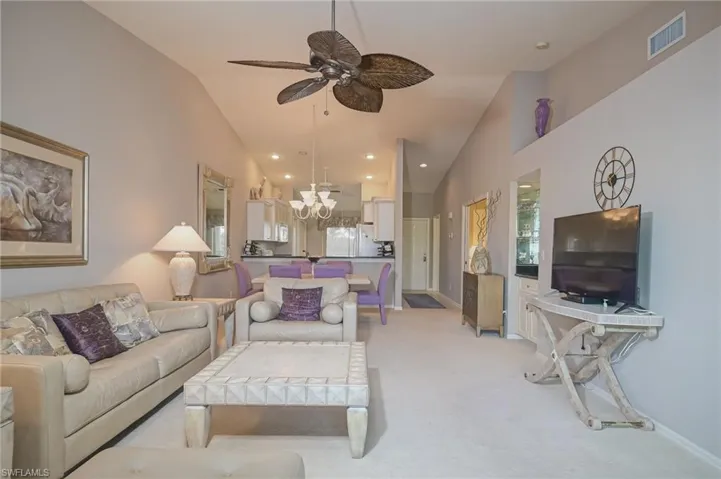 8570  Cedar Hammock  CIR, Naples, FL 34112