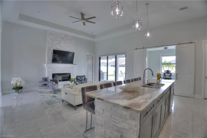 225 Nw 1st St, Cape Coral, Florida 33993