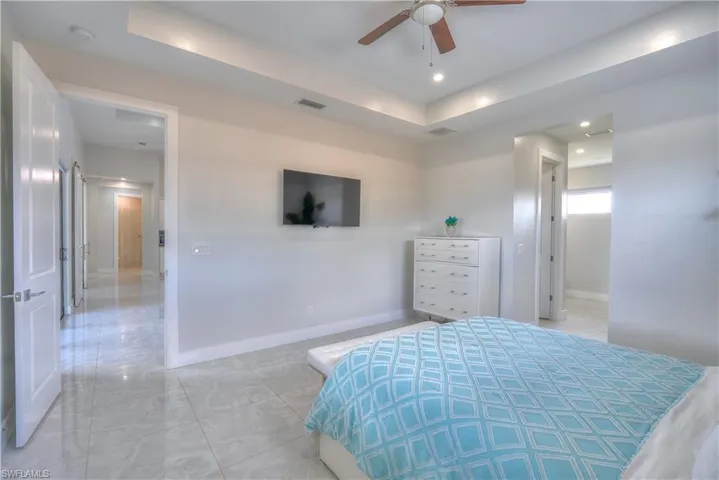 225 Nw 1st St, Cape Coral, Florida 33993