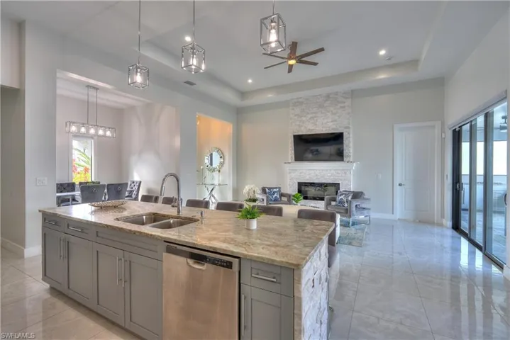 225 Nw 1st St, Cape Coral, Florida 33993